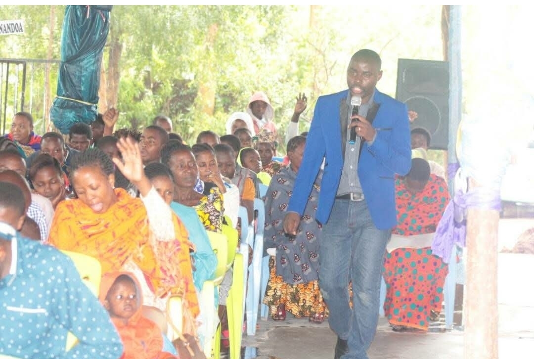 The first congregation growing in faith